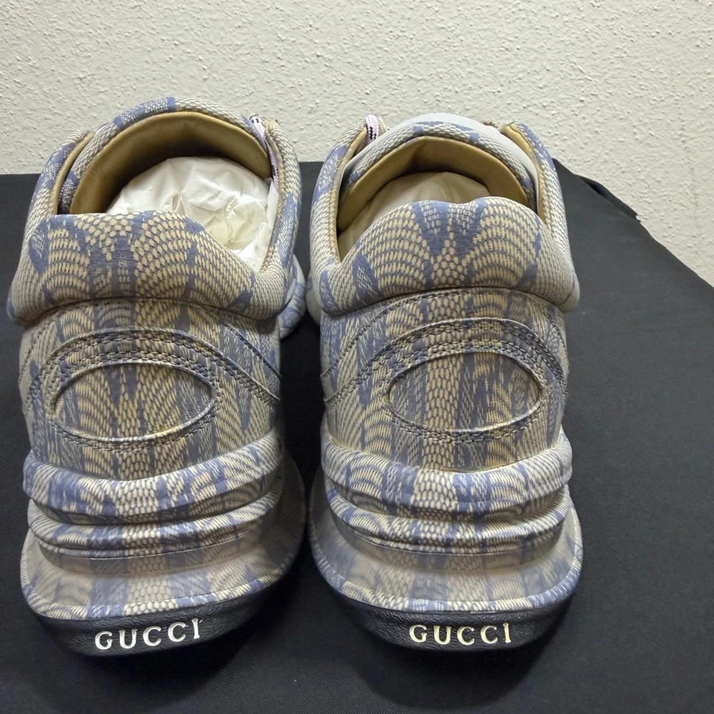 Gucci Men Run Sneakers - Picture 6 of 7